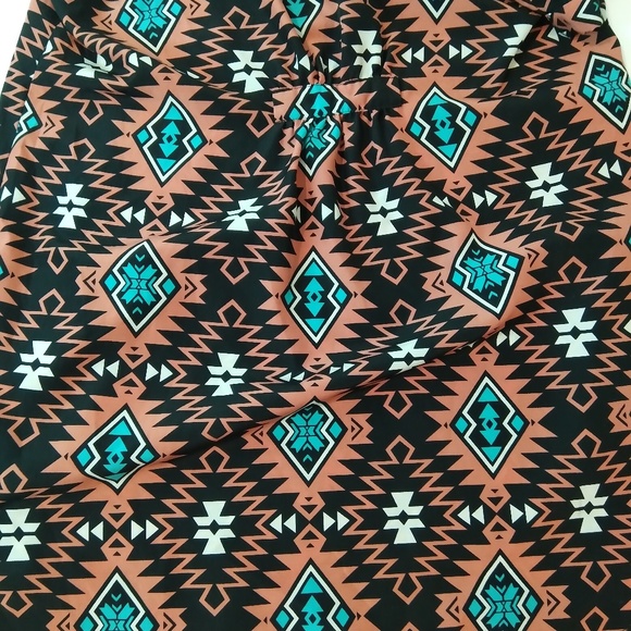 Pink Rose Aztec patterened Dress Size L - Picture 7 of 8